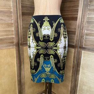 Vince Camuto Versace style print skirt